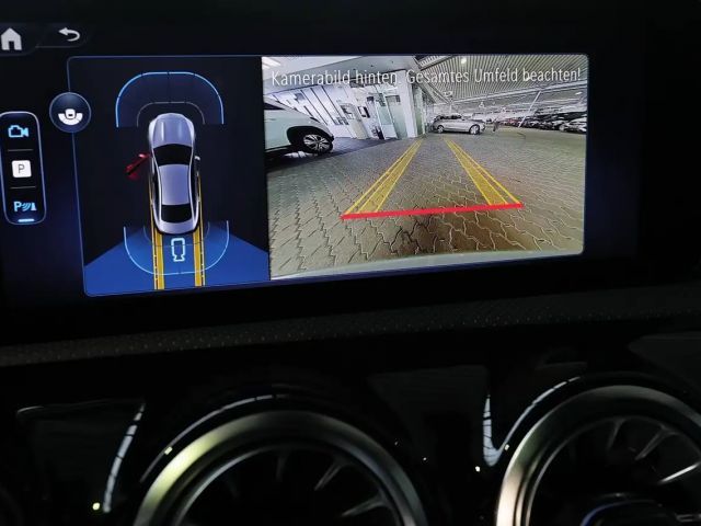 Mercedes-Benz CLA 200 AMG Line Coupé