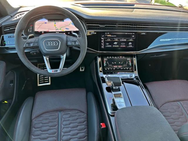 Audi RS Q8 Performance