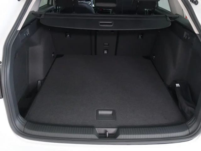 Volkswagen Golf DSG Life Variant