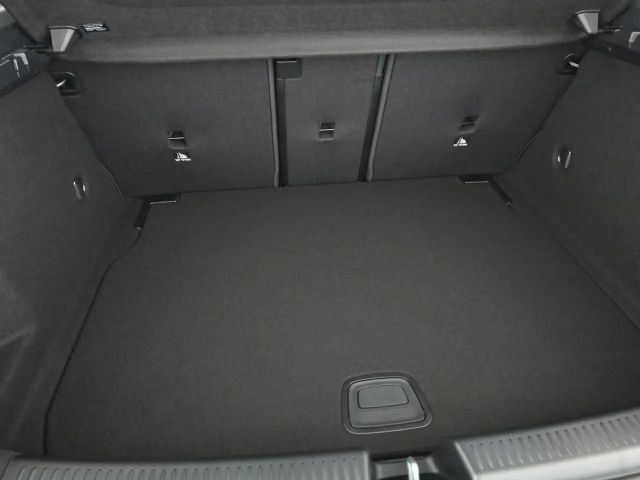 Mercedes-Benz A 180 AMG Line Hatchback