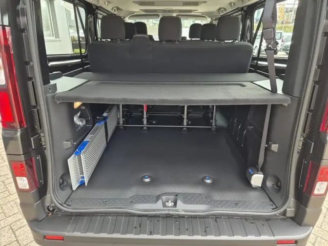 Renault Trafic Blue Evolution Grand dCi 150