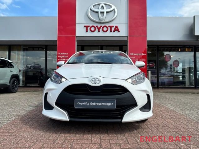 Toyota Yaris 1.0 VVT-i Comfort Hatchback