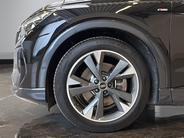 Audi Q4 e-tron Quattro