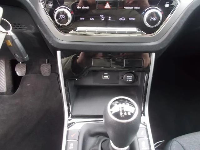 SsangYong Korando Style 1.5T 6 LED, Aluf. 18", zus. WR