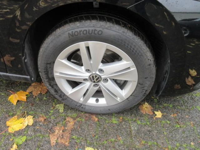 Volkswagen Golf 2.0 TDI DSG Life Variant