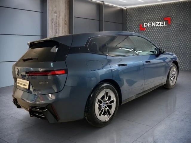 BMW iX xDrive45