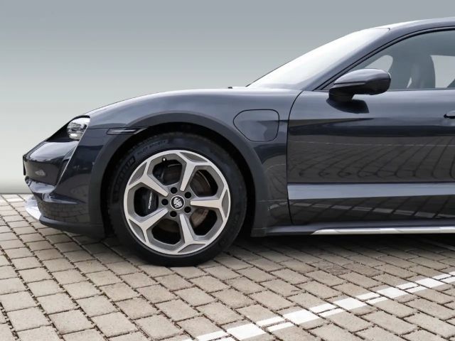Porsche Taycan 4 Cross Turismo
