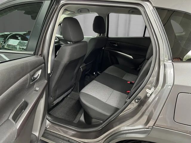 Suzuki S-Cross AllGrip Hybrid