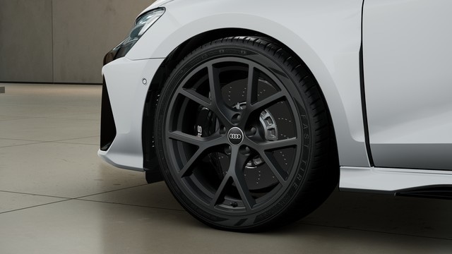 Audi RS3 Quattro S-Tronic Sedan