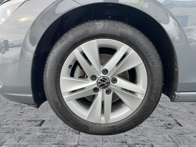 Volkswagen Golf 1.5 TSI Golf VIII Life