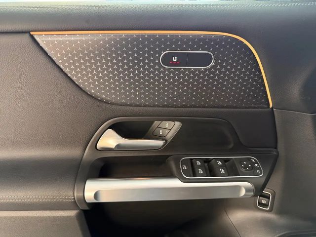 Mercedes-Benz GLB 180 GLB 180 d