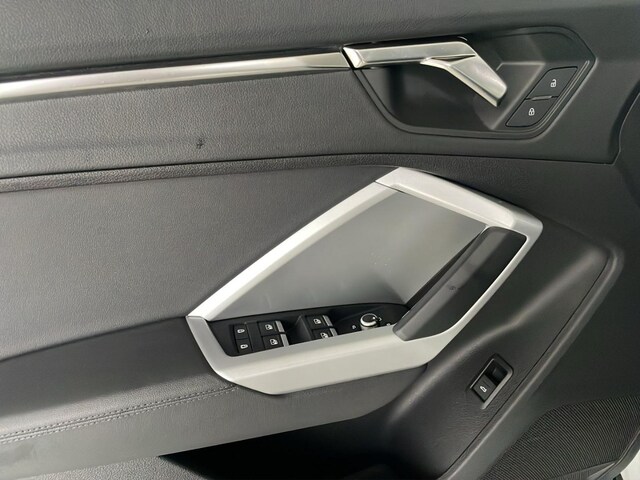 Audi Q3 35 TDI S-Tronic