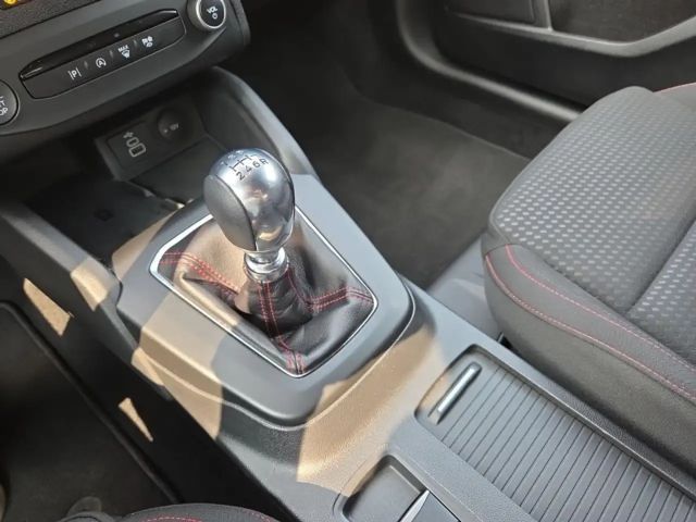 Ford Focus EcoBoost ST Line