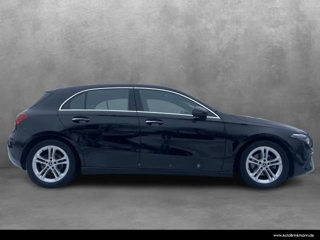 Mercedes-Benz A 200 A 200 d