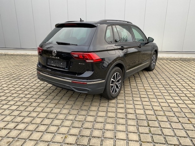 Volkswagen Tiguan 2.0 TSI Business DSG Sport