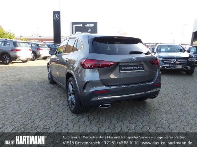 Mercedes-Benz GLA 180 AMG Line