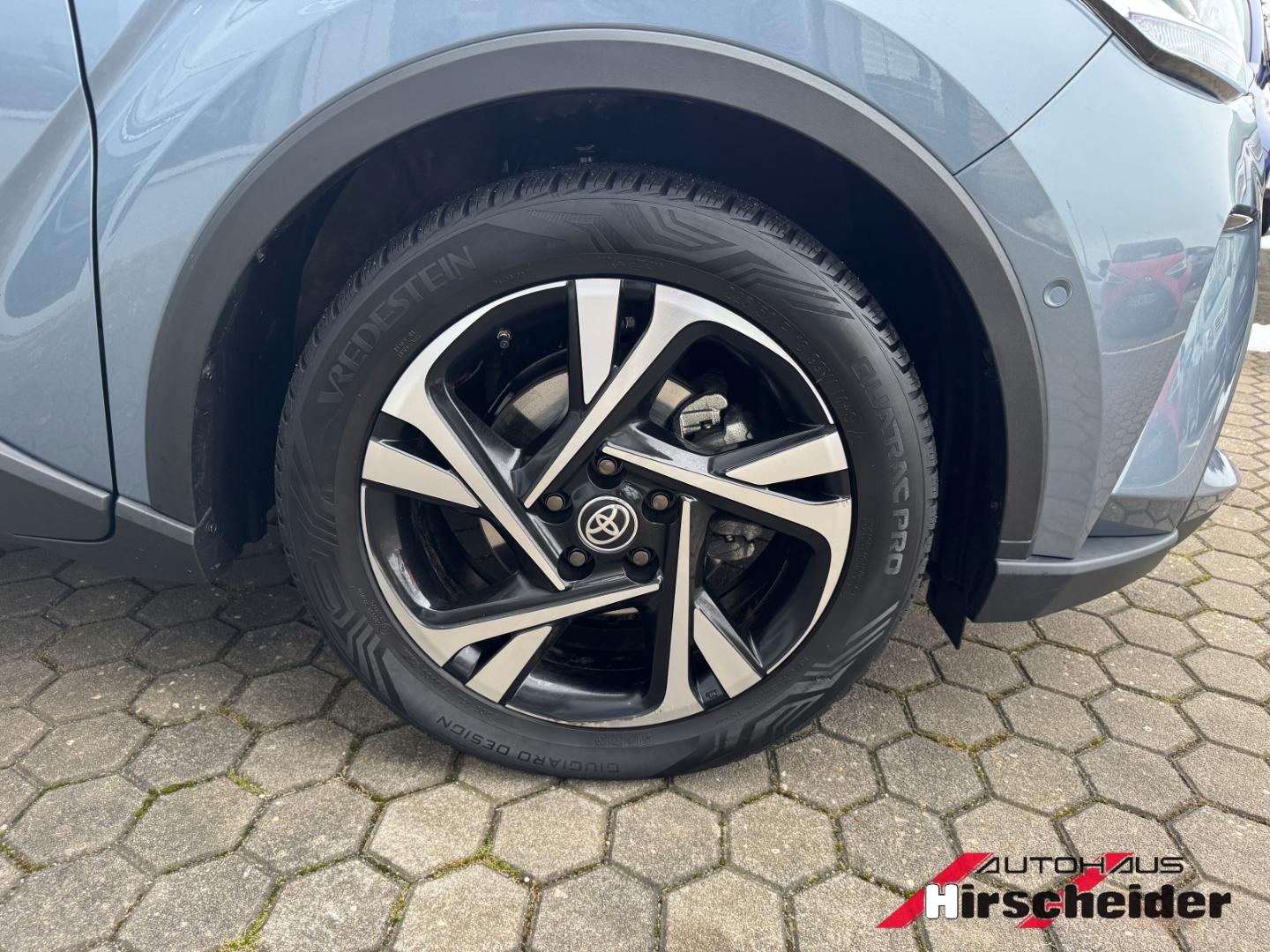 Toyota C-HR Hybride Team D