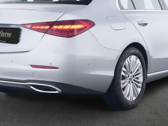 Mercedes-Benz C 220 Sedan