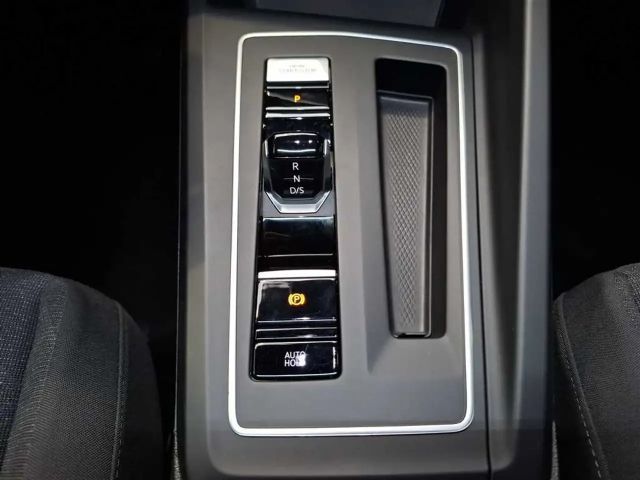 Volkswagen Golf 1.5 eTSI DSG Life