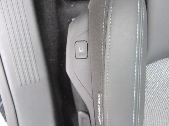 Peugeot 408 130 Allure Pack EAT8 PureTech