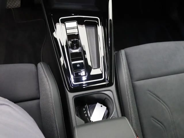 Volkswagen Golf 1.5 eTSI DSG Style Variant