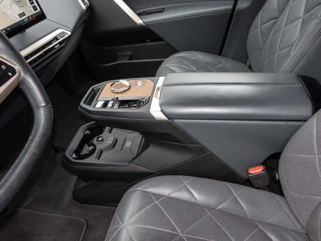 BMW iX xDrive40