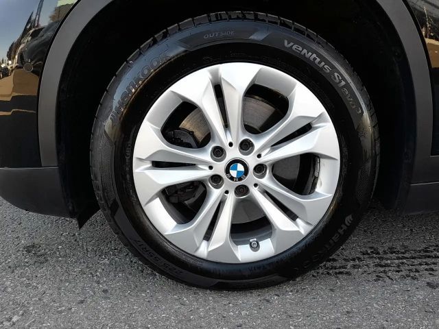 BMW X1 4x4 PHEV Aut. *VOLL LED / NAVI / KAMERA / HEAD-...