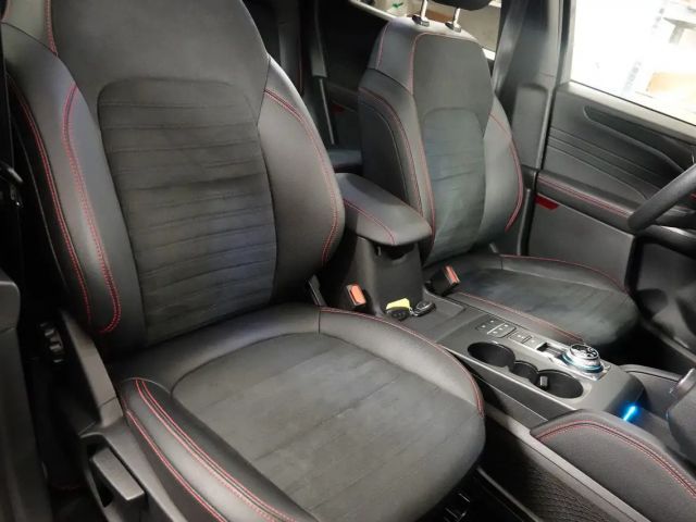 Ford Kuga Plug in Hybrid ST Line X