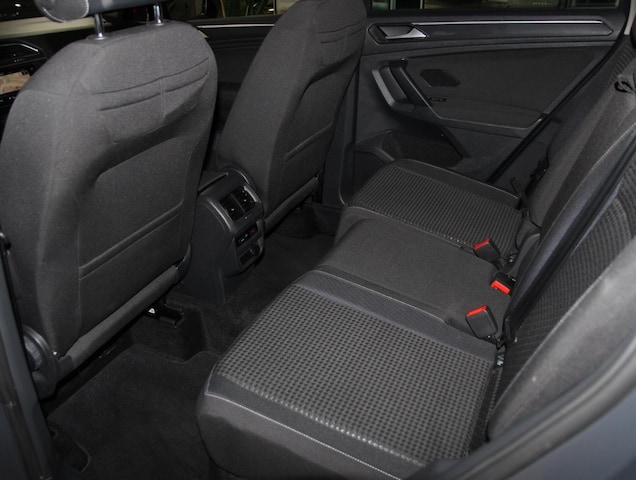 Volkswagen Tiguan 2.0 TDI DSG, Panorama,Navi,Sitzhzg...