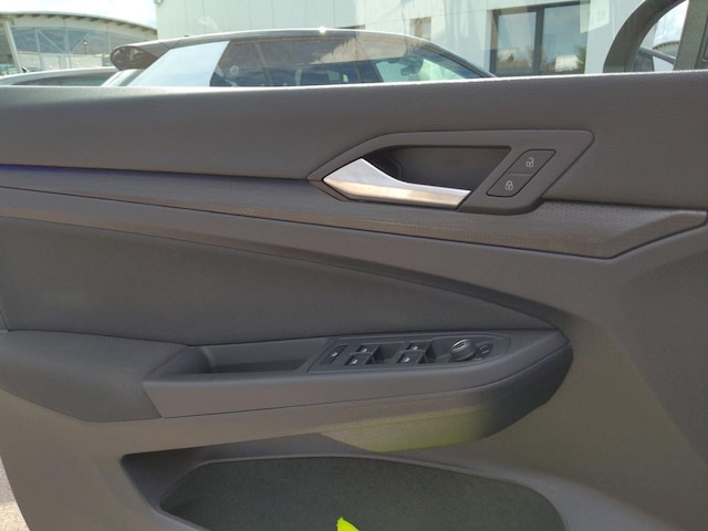 Volkswagen Golf 2.0 TSI DSG