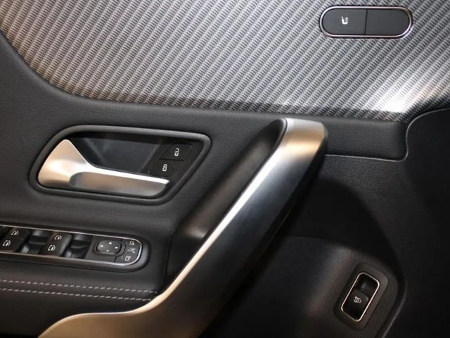 Mercedes-Benz A 180 Progressive