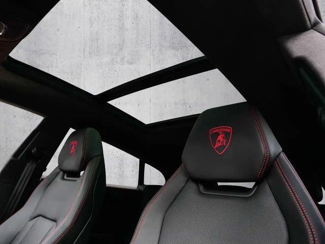 Lamborghini Urus SE Nero Helene, Style Pack High Gloss Black