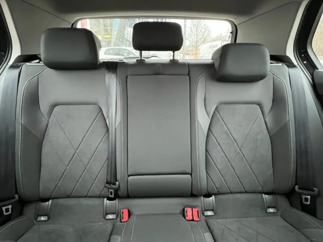 Volkswagen Golf 1.5 TSI Style