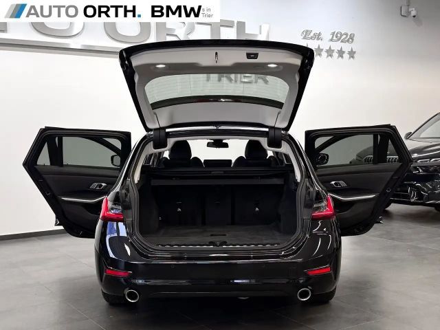 BMW 320 320i Touring