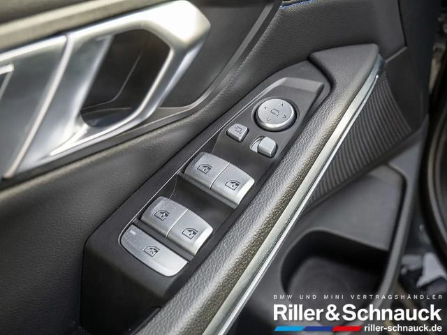 BMW 330 330d M-Sport Sedan