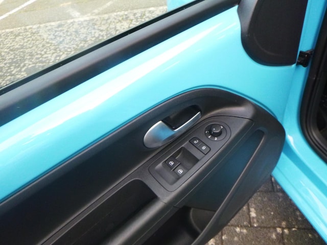 Volkswagen up! Move Move up!