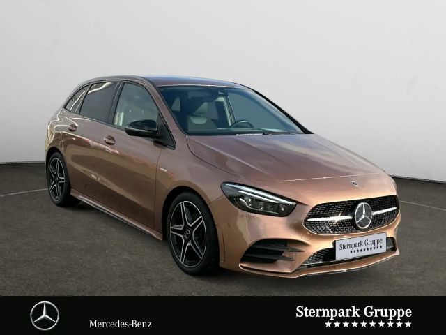 Mercedes-Benz B 180 AMG Line