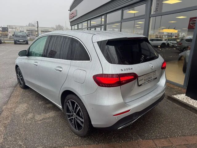 Mercedes-Benz B 250 B 250 e
