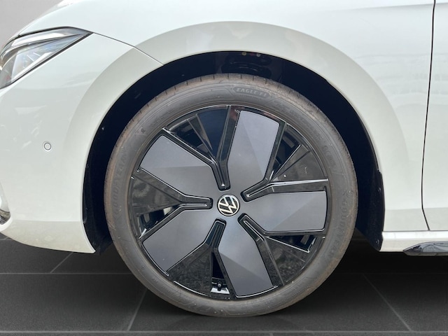 Volkswagen Passat 2.0 TDI IQ.Drive R-Line Variant