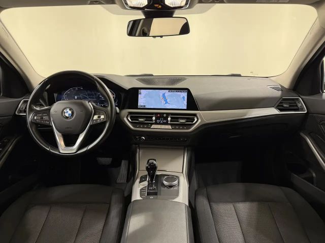 BMW 320 320d Touring xDrive