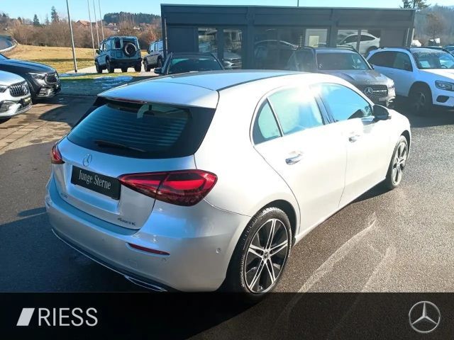 Mercedes-Benz A 250 4MATIC Hatchback