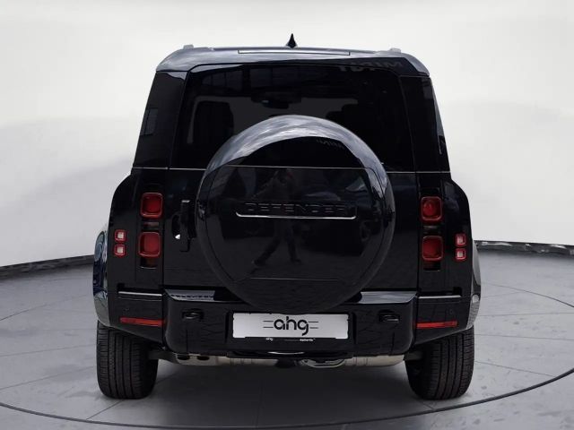 Land Rover Defender 110 D300 Dynamic SE