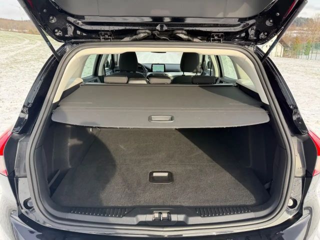 Ford Focus Cool & Connect Wagon