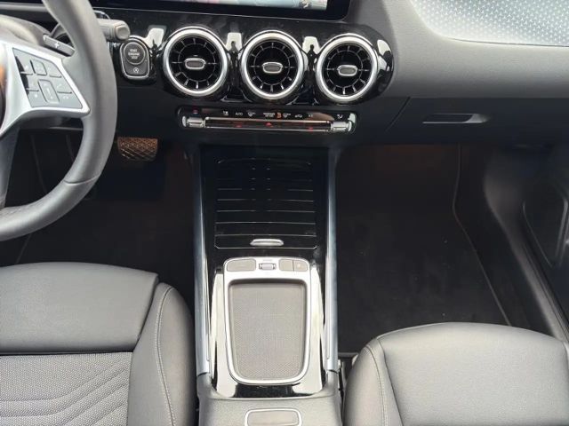 Mercedes-Benz B 180 Progressive