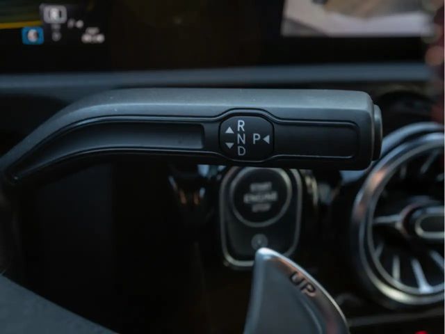 Mercedes-Benz A 35 AMG 4MATIC AMG Line