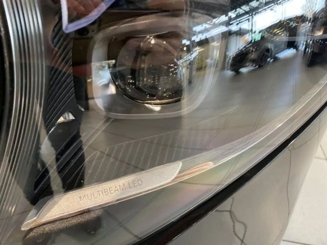 Mercedes-Benz V 300 4MATIC AMG Line V 300 d