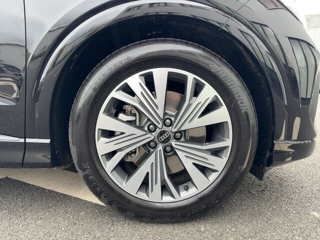 Audi Q4 e-tron SUV 45 e-tron Audi Q4 e-tron