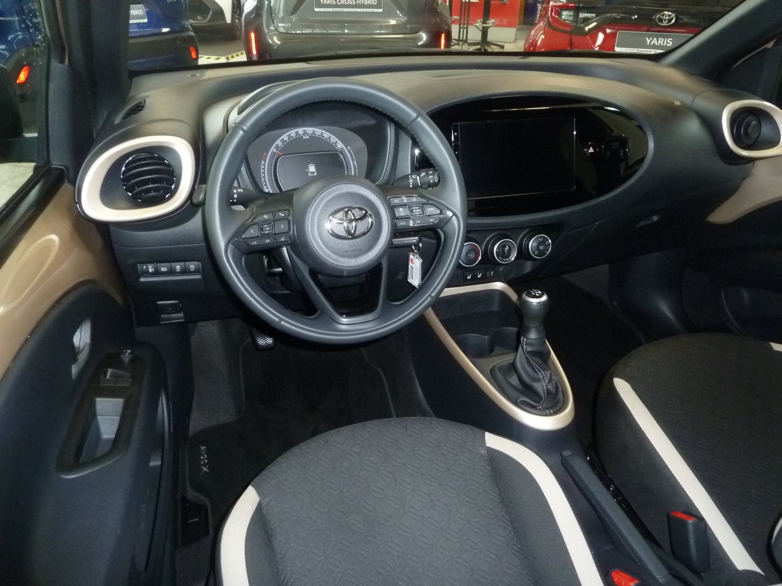 Toyota Aygo X 5-deurs Basis Team D