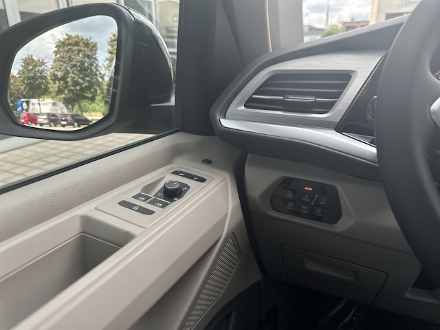 Volkswagen Multivan 2.0 TDI Lang