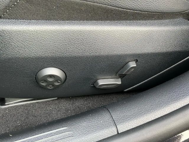 Mercedes-Benz C 220 AVANTGARDE C 220 d Estate